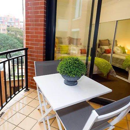 Thriving City Location, Dining Hub Near Cbd Sydney Exterior photo
