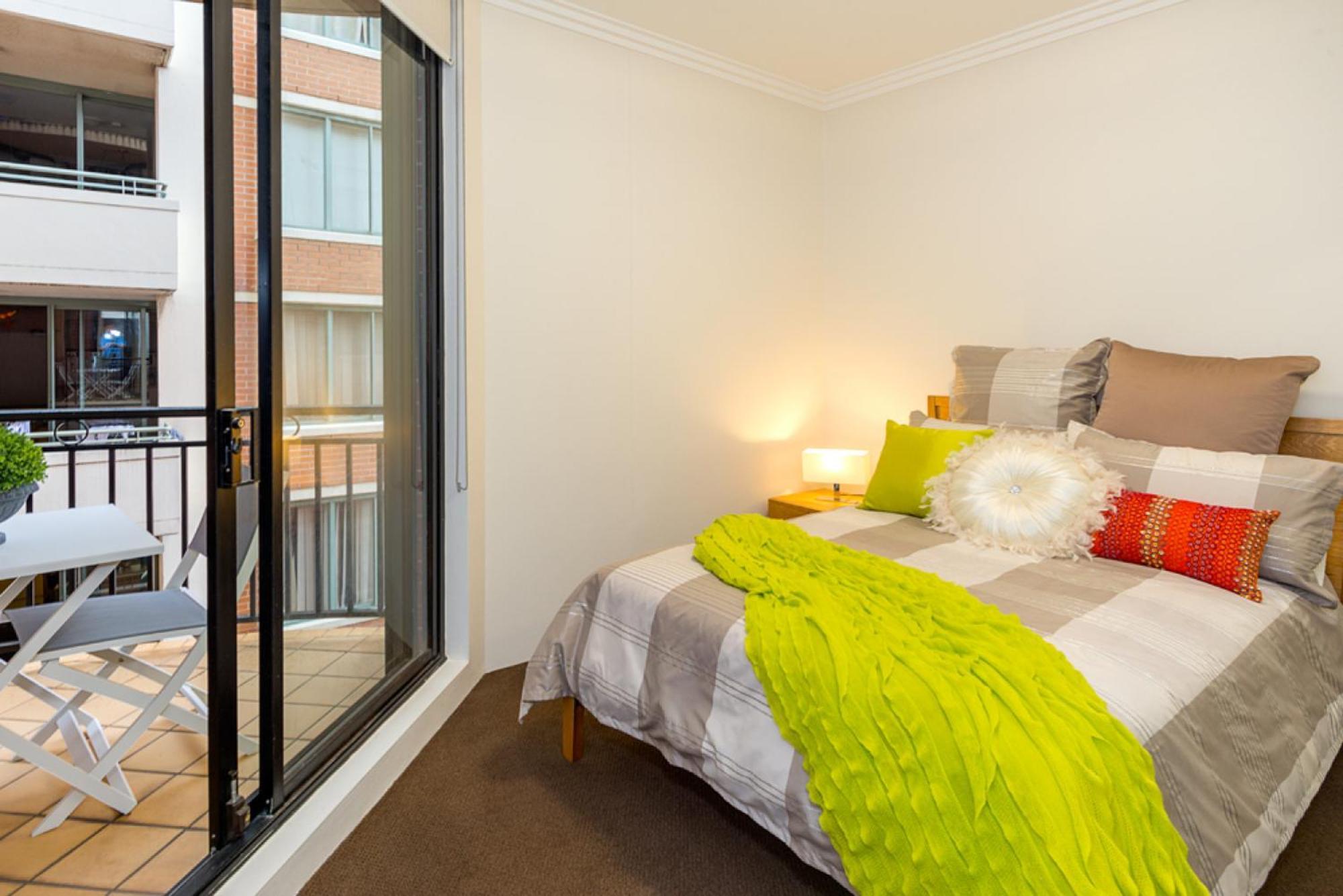 Thriving Location, Dining Hub Near Cbd Apartment